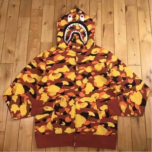 BAPE HOODIE🔥🔥🔥